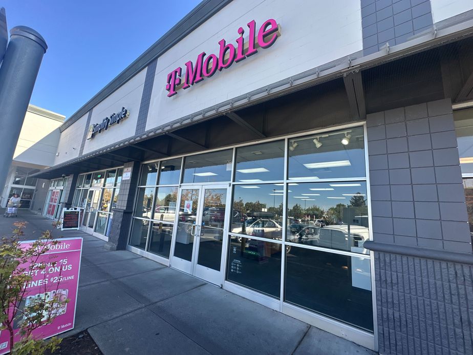  Exterior photo of T-Mobile Store at SW Veterans Way & SW 9th St, Redmond, OR 