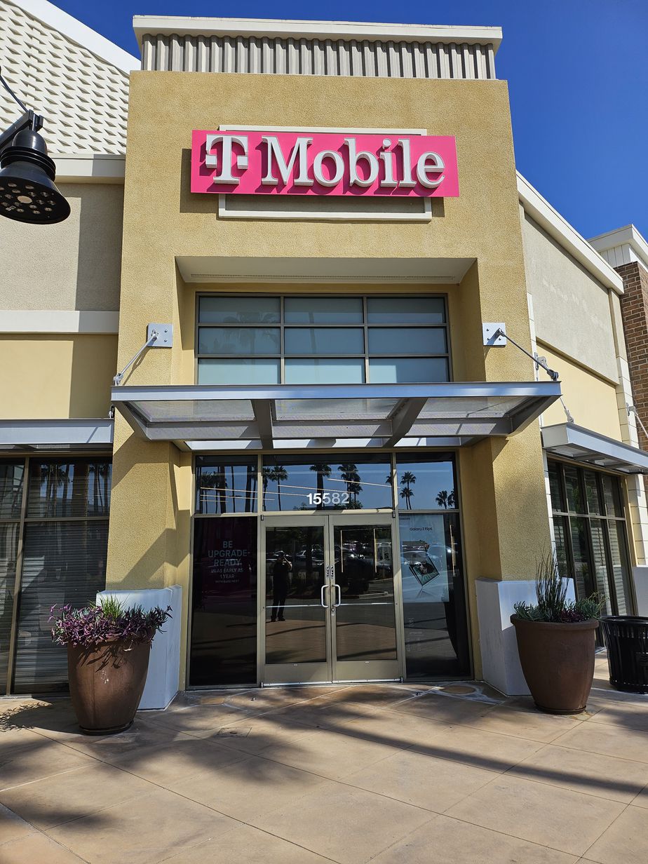 Exterior photo of T-Mobile Store at Whittwood Town Center, Whittier, CA