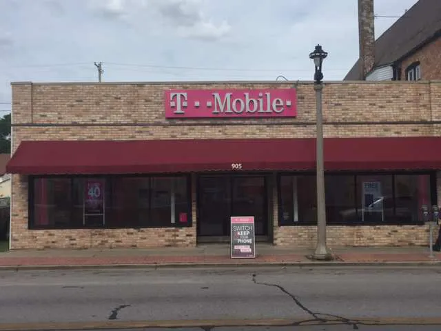 Exterior photo of T-Mobile store at S Cesar Chavez Drive & W Walker St, Milwaukee, WI