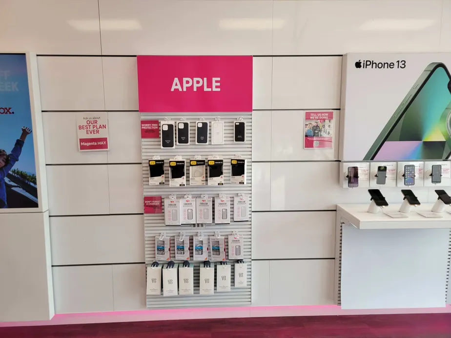  Interior photo of T-Mobile Store at Main St & Cary Ave, Fishkill, NY 