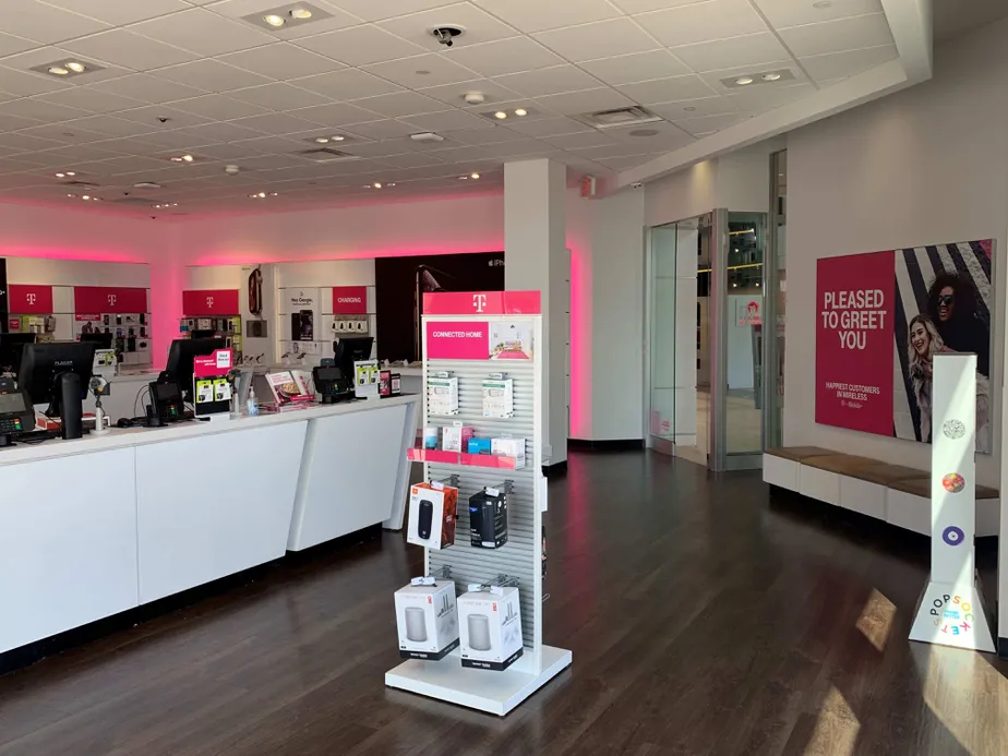 Interior photo of T-Mobile Store at Lynnhaven Mall 5, Virginia Beach, VA