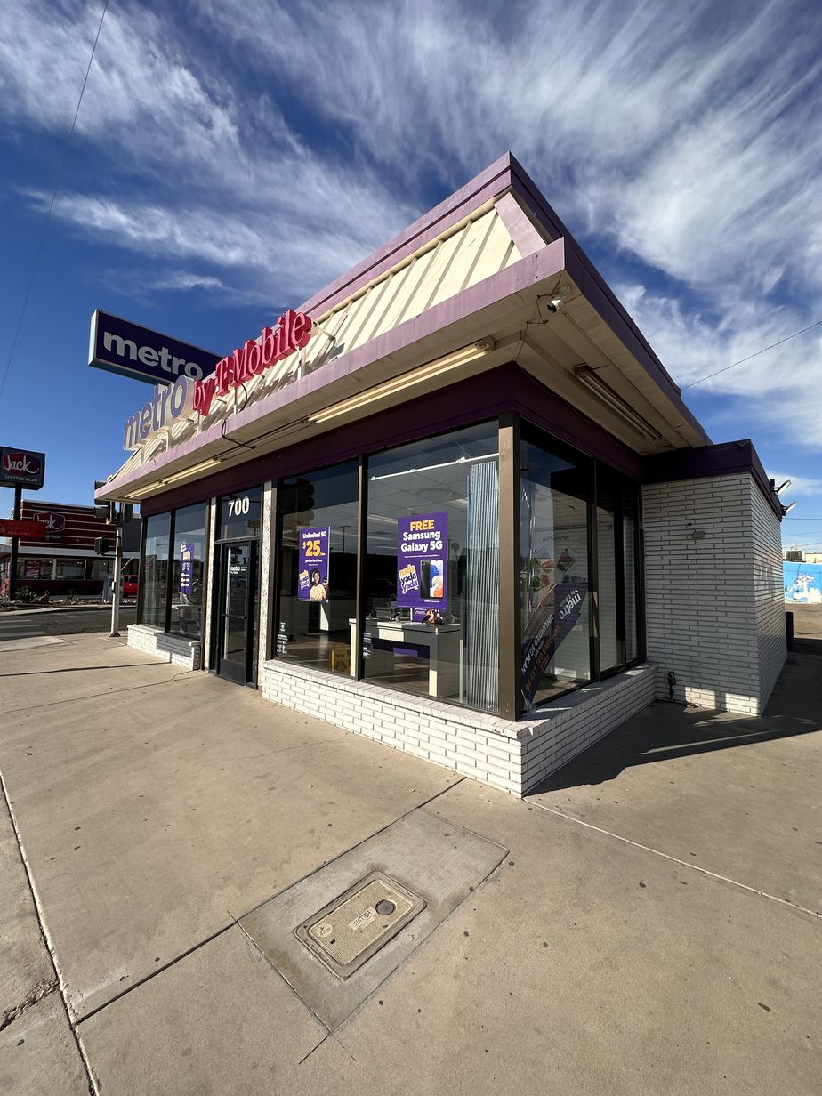 Image alt text