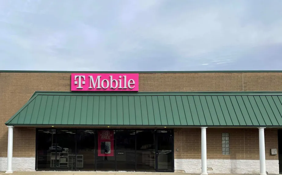 Exterior photo of T-Mobile store at E Aurora Rd & Church St, Twinsburg, OH