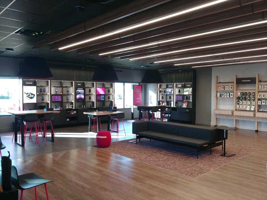 Interior photo of T-Mobile Store at Northridge Plaza, Olathe, KS