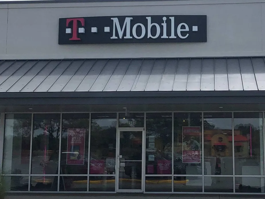 Exterior photo of T-Mobile store at Troy Rd & Goshen Rd, Edwardsville, IL