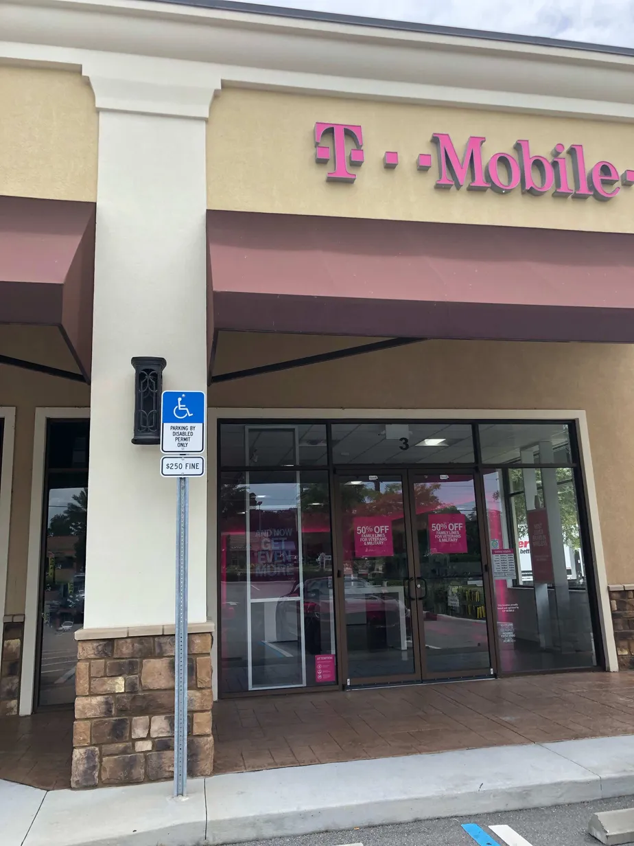 Exterior photo of T-Mobile store at N Nova Rd & Sterthaus Dr, Ormond Beach, FL