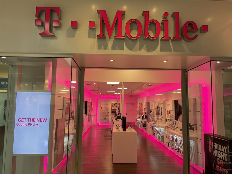 Exterior photo of T-Mobile Store at Southgate Mall, Missoula, MT