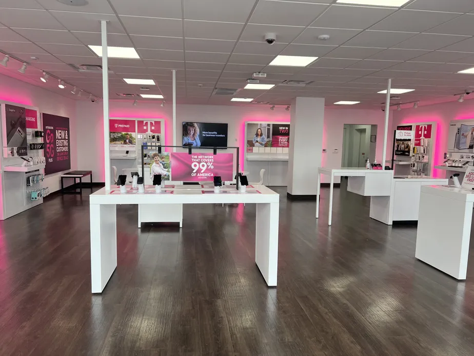 Interior photo of T-Mobile Store at N Locust Ave & Helton Dr, Lawrenceburg, TN