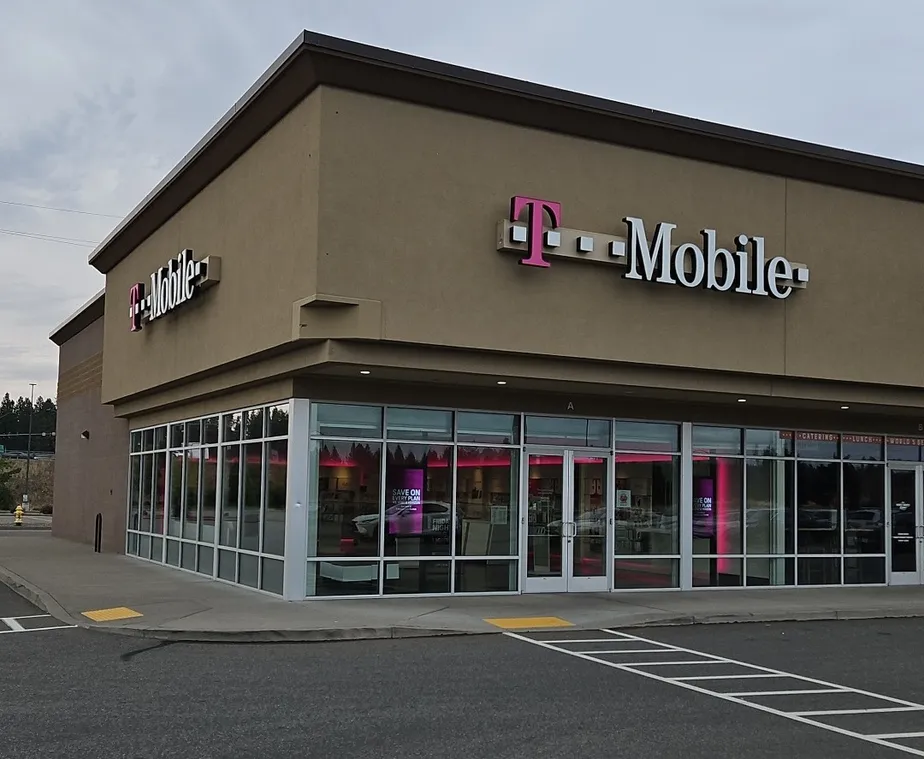  Exterior photo of T-Mobile Store at N Evergreen & E Indiana, Spokane Valley, WA 