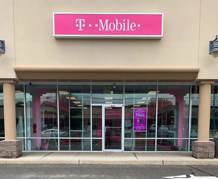  Exterior photo of T-Mobile store at Rt 46 & W Stiger St, Hackettstown, NJ 