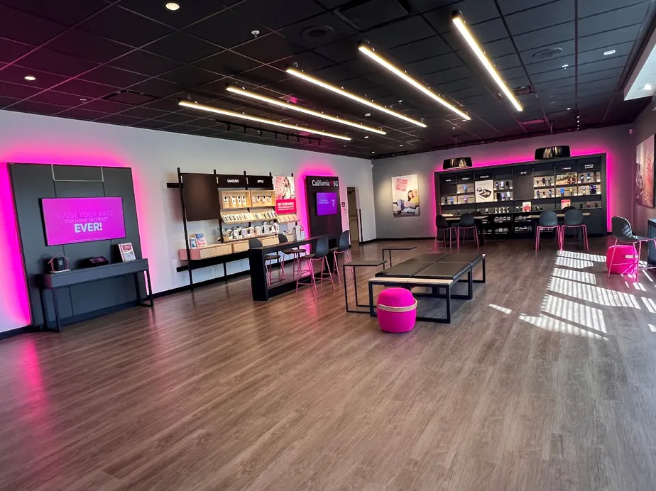  Interior photo of T-Mobile Store at Reed Ave & Harbor Blvd, West Sacramento, CA 