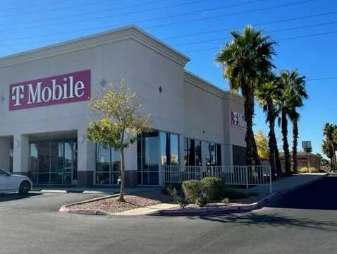 Exterior photo of T-Mobile Store at Warm Springs & Marks, Henderson, NV