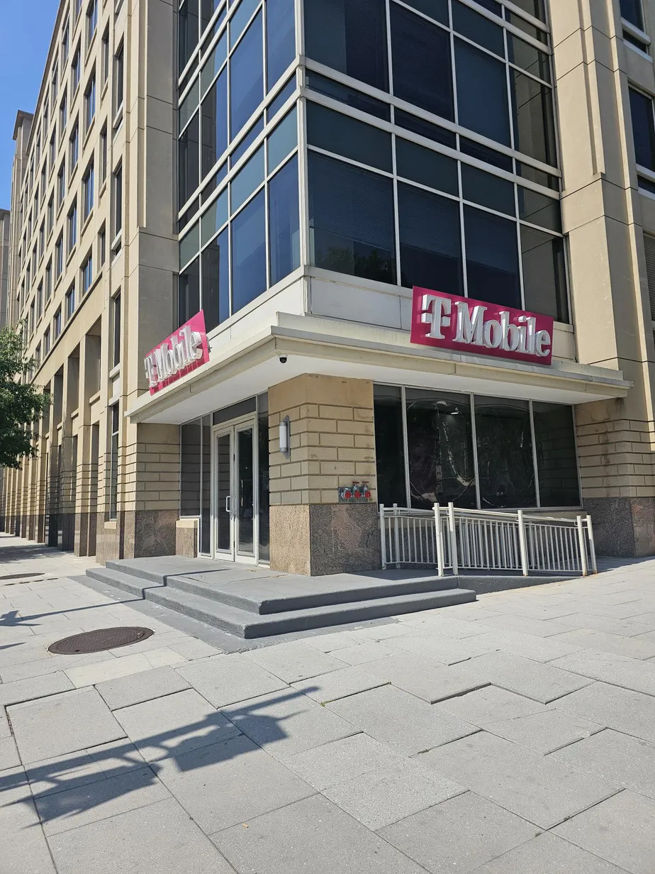  Exterior photo of T-Mobile Store at M St & 4th St, Washington, DC 