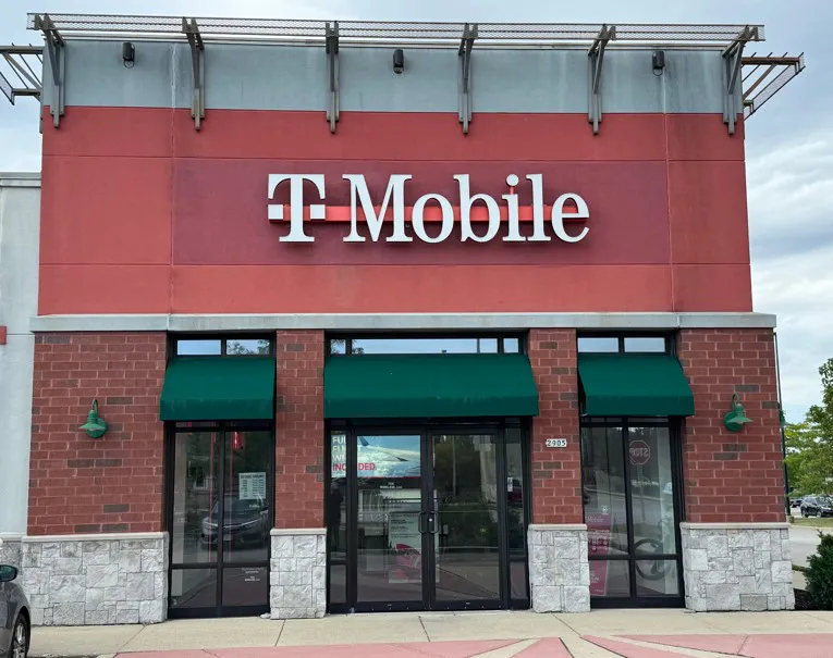  Exterior photo of T-Mobile Store at S 108th St & W Dakota St, West Allis, WI 