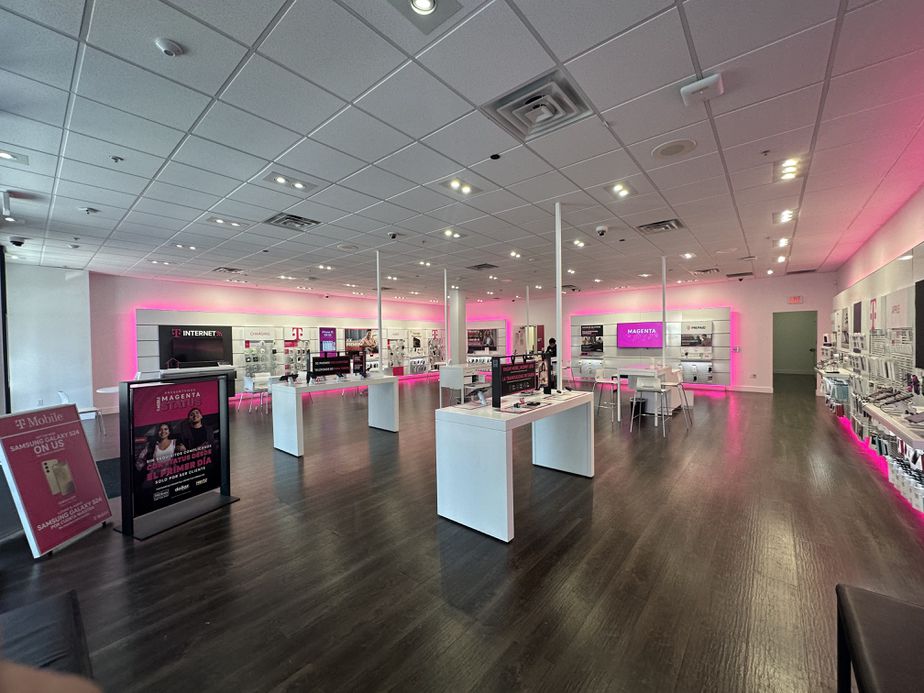Interior photo of T-Mobile Store at Hamilton & Hwy 17, Campbell, CA