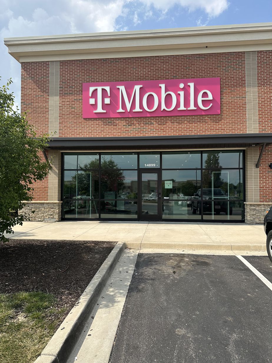Exterior photo of T-Mobile Store at 151st St & Black Bob Rd, Olathe, KS
