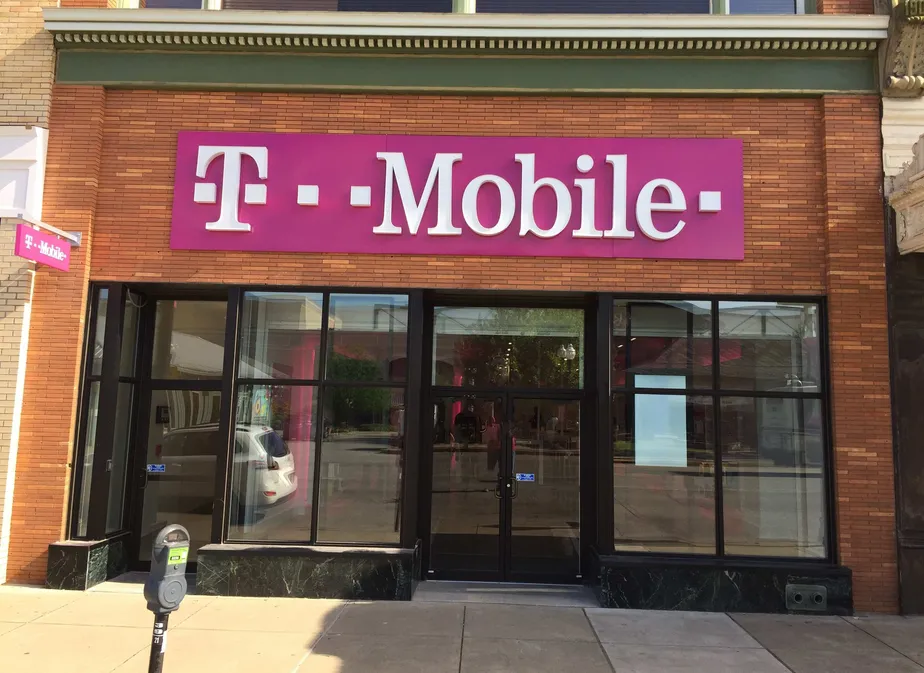Exterior photo of T-Mobile store at 3rd Ave & Pullman Square, Huntington, WV