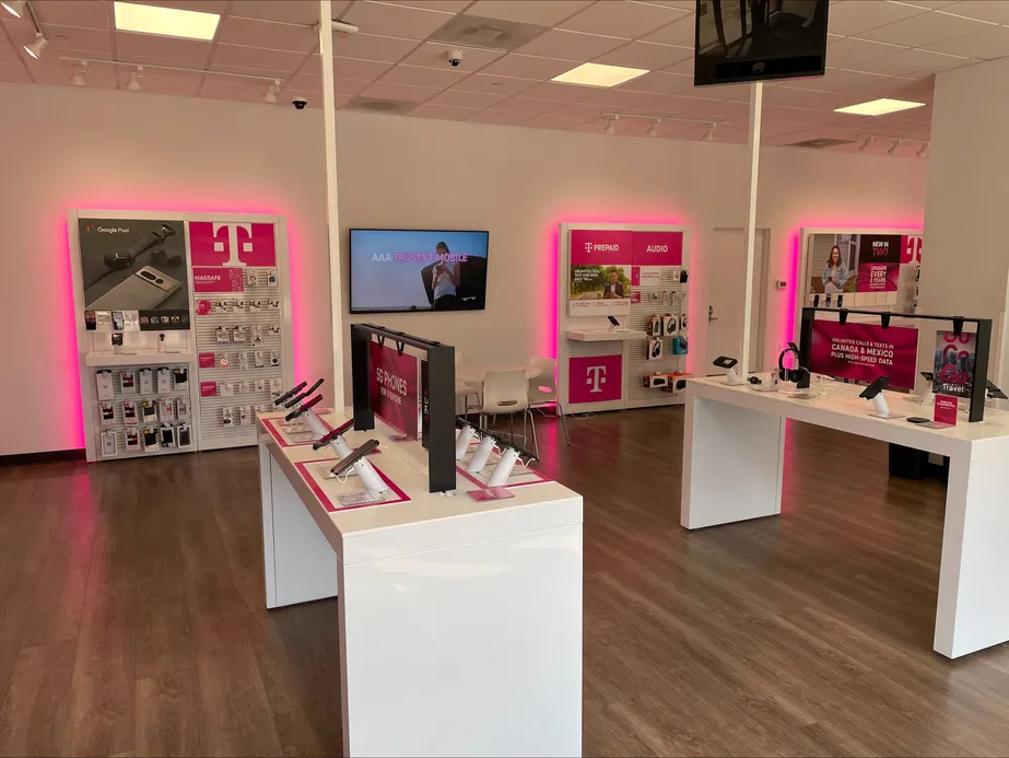 Interior photo of T-Mobile Store at N Broadway & W Leland, Chicago, IL