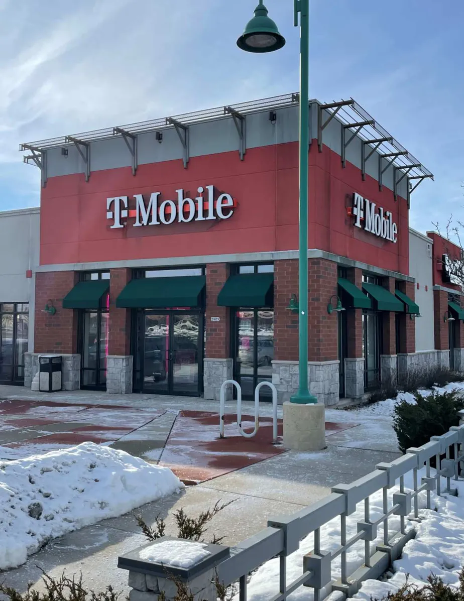  Exterior photo of T-Mobile store at S 108th St & W Dakota St, West Allis, WI 