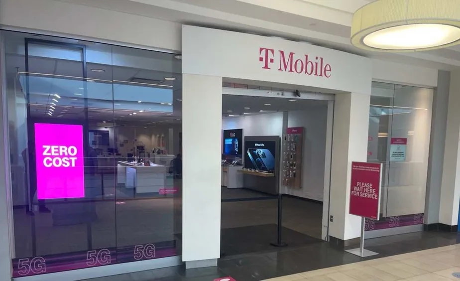 Exterior photo of T-Mobile store at Kings Plaza Shopping Center 8, Brooklyn, NY