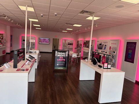 Interior photo of T-Mobile Store at Crawfordville Hy & Preston Cir, Crawfordville, FL