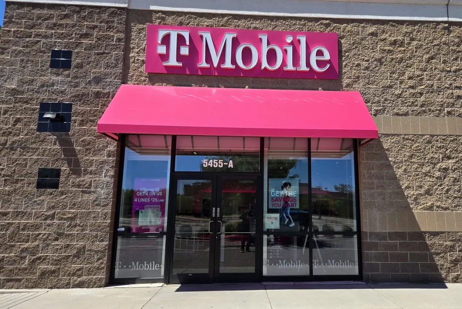  Exterior photo of T-Mobile Store at 55th & Wadsworth, Arvada, CO 