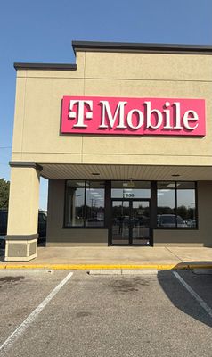 T-Mobile Authorized Retailer