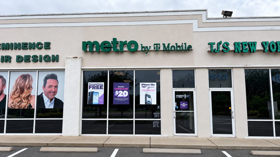 Metro by T-Mobile 967 Sebastian Blvd - 967 Sebastian Blvd 