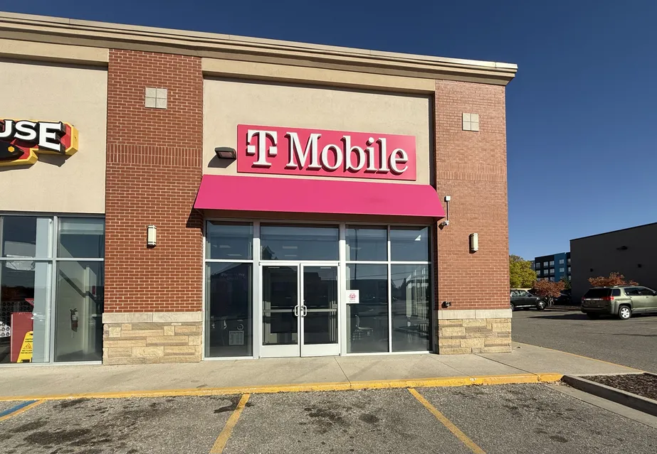  Exterior photo of T-Mobile Store at Main & Ted Drive, Gaylord, MI 