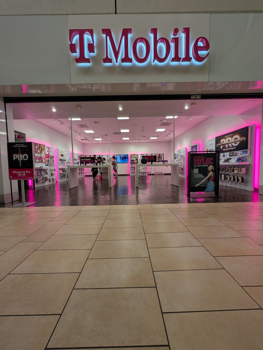 Exterior photo of T-Mobile Store at Montebello Town Center, Montebello, CA
