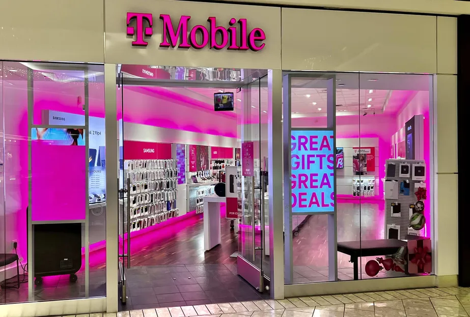 Exterior photo of T-Mobile Store at Stamford Mall, Stamford, CT