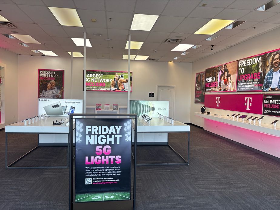 Interior photo of T-Mobile Store at Mall & North, Alexandria, LA