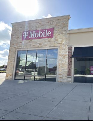 T-Mobile Authorized Retailer