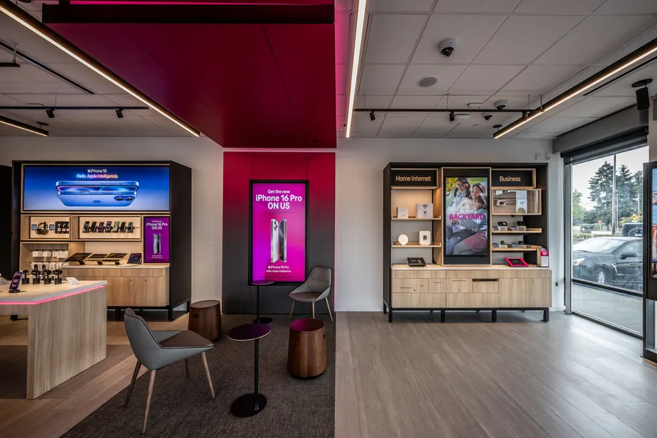  Interior photo of T-Mobile Store at Bridgeport Way & 100th, Lakewood, WA 