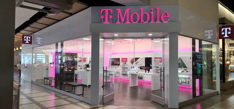 Exterior photo of T-Mobile Store at undefined, Murray, UT