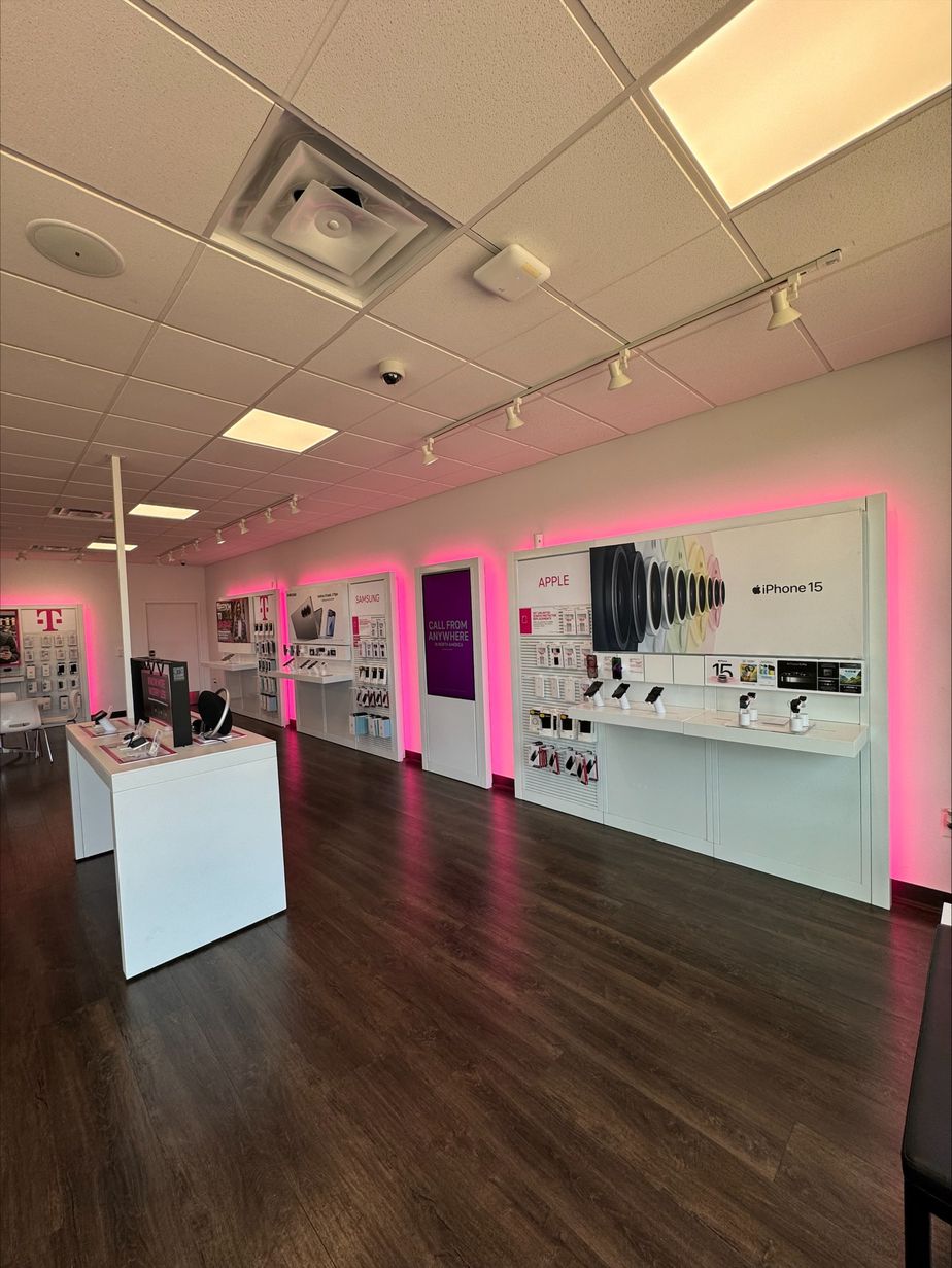  Interior photo of T-Mobile Store at Hwy 80 W & Broadway St, Clinton, MS 