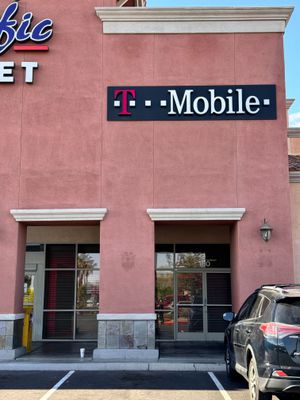 T-Mobile Authorized Retailer