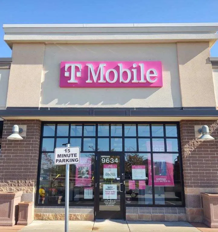 Exterior photo of T-Mobile store at Colorado Ln N & 96th Ln N, Brooklyn Park, MN