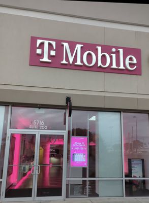 T-Mobile Authorized Retailer