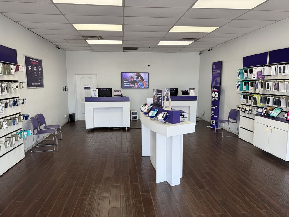 Metro by T-Mobile 2000 N Lee Trevino Dr - 2000 N Lee Trevino Dr 