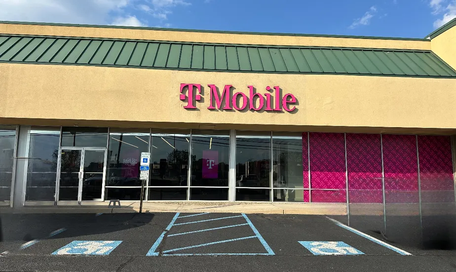  Exterior photo of T-Mobile Store at State Route 36 & Marin Way, Eatontown, NJ 