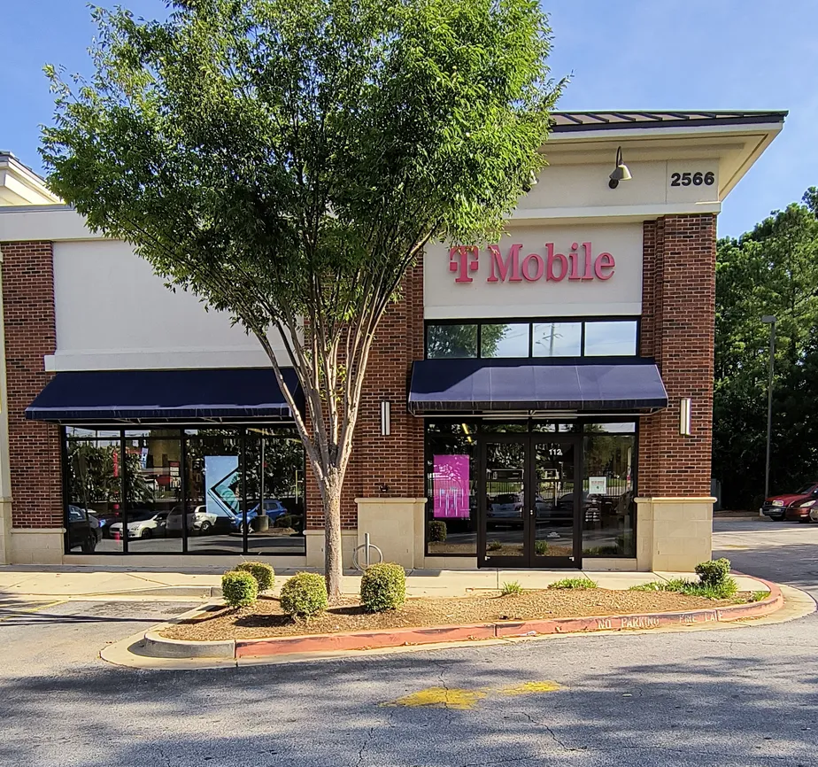 Exterior photo of T-Mobile Store at North Druid Hills, Atlanta, GA