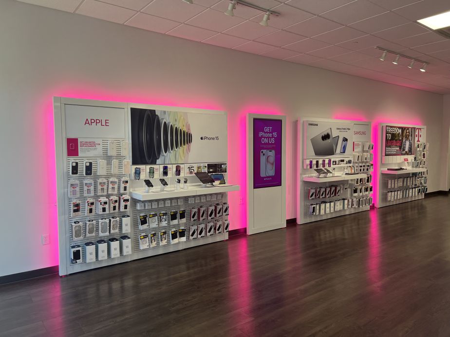 Interior photo of T-Mobile Store at Grant Line Rd - Chili's Center, Tracy, CA
