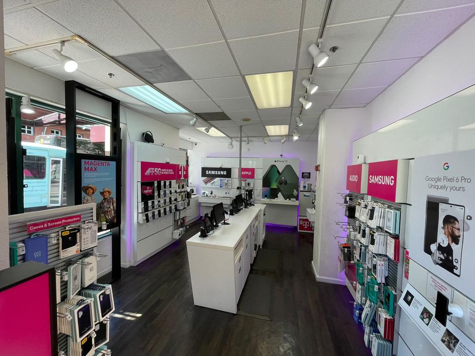 Interior photo of T-Mobile Store at Ninth St & Franklin St, Oakland, CA