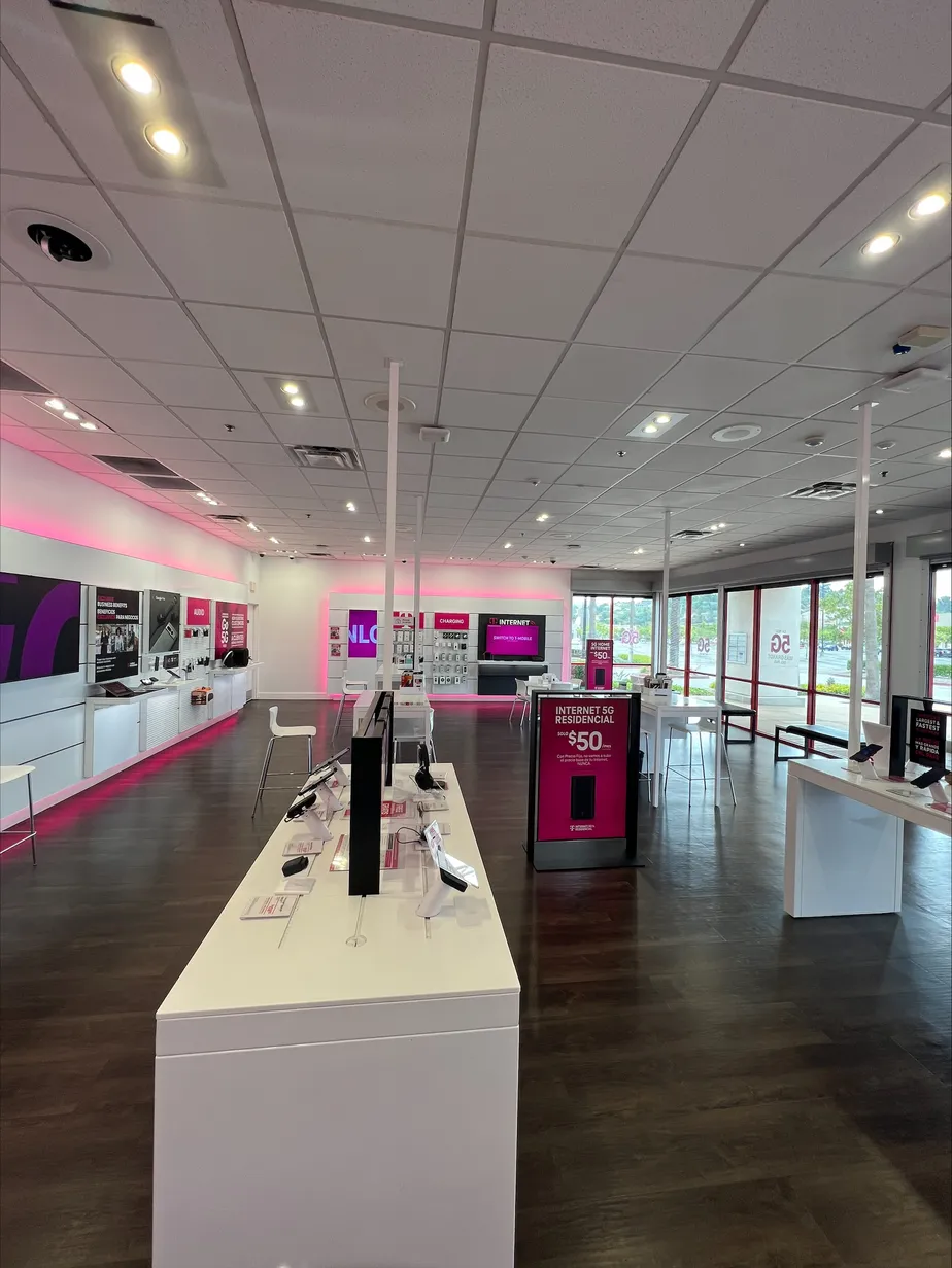 Interior photo of T-Mobile Store at University Dr & Sycamore Ave, Vista, CA