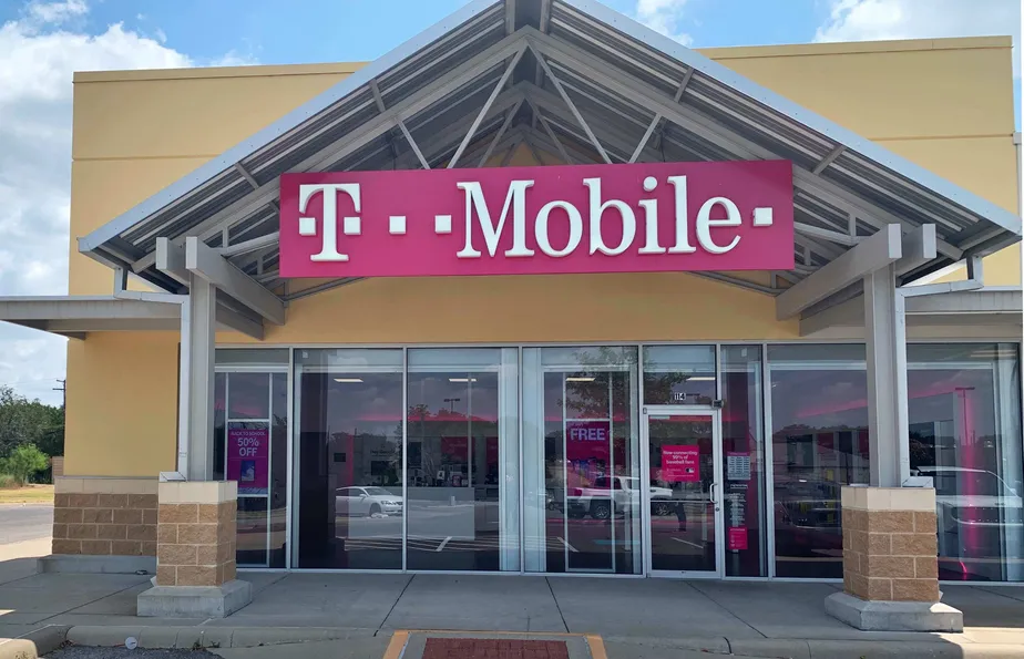 Exterior photo of T-Mobile store at N Main Street & Sparta Rd, Belton, TX