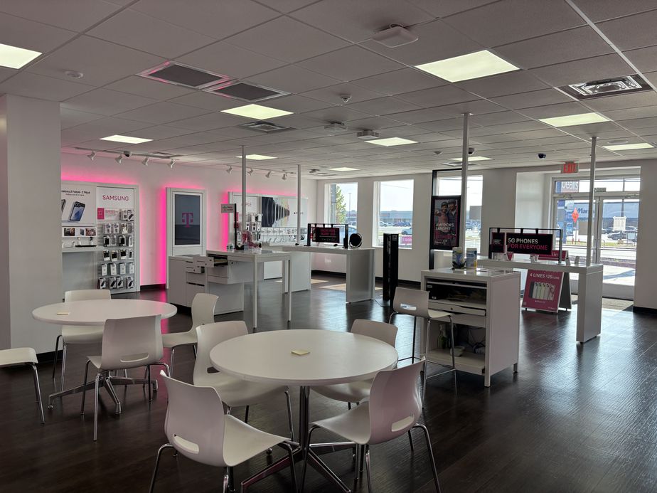 Interior photo of T-Mobile Store at N Locust Ave & Helton Dr, Lawrenceburg, TN