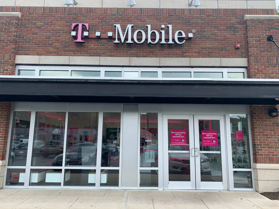 Exterior photo of T-Mobile store at Bloomfield Ave And Maple, Glen Ridge, NJ