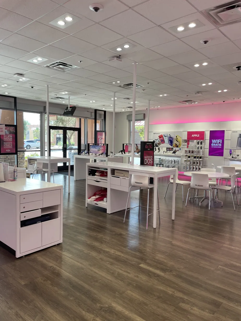  Interior photo of T-Mobile Store at Arizona Ave & Pecos Rd, Chandler, AZ 