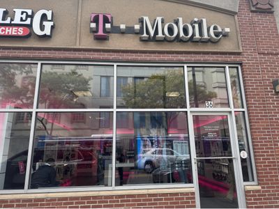 T-Mobile Authorized Retailer